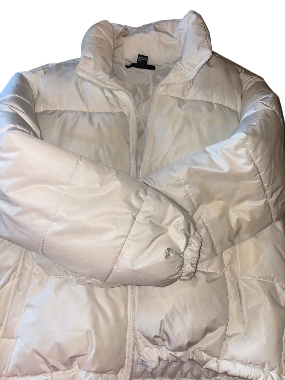 Forever 21 Woman’s Large White Puffer Jacket